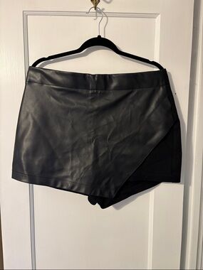 Black Faux Leather Skort Shorts - Women's